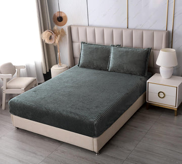 Husă de Pat cu Elastic 180x200x20 cm + 2 Fețe de Pernă 50x70 cm | Material Cocolino | 0077