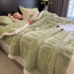 Pătură Pufoasă CuddleFluff | 200x230 cm | Verde Fistic