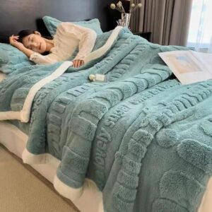 Pătură Pufoasă CuddleFluff | 200x230 cm | Turcoaz