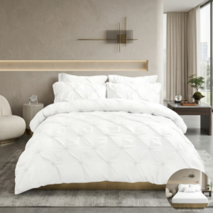 Set Cuvertură Pat 6 Piese cu Volane și Nasturi – Alb